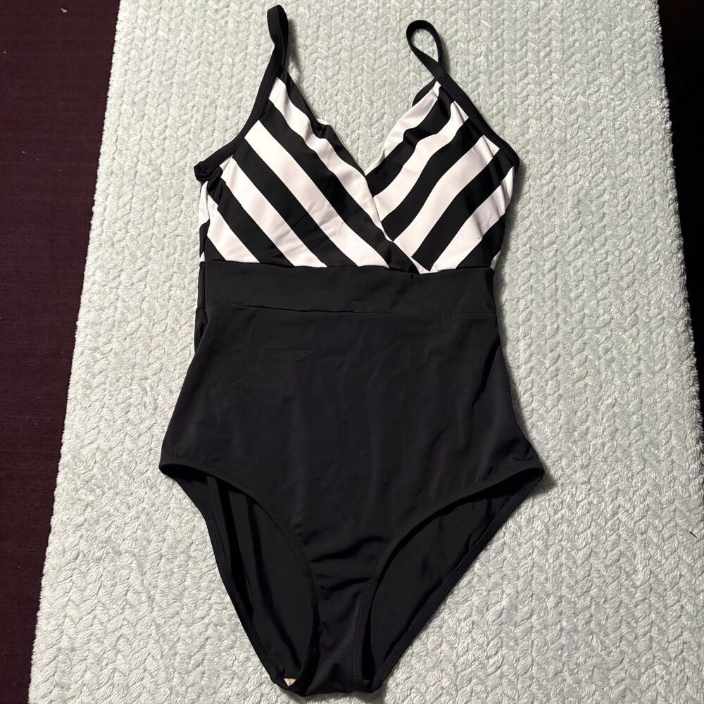 Pour Moi Womens 8 One Piece Swimsuit Black White Stripe V-Neck Tummy Control 12 - Picture 1 of 11